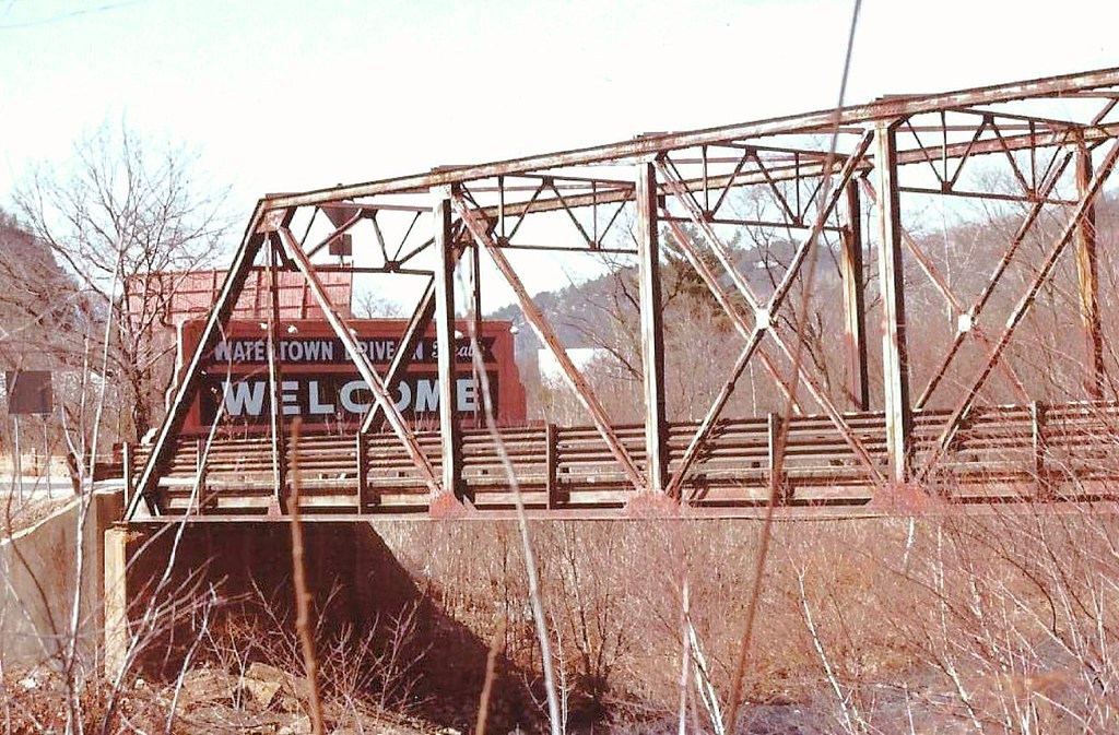Watertown DriveIn in Watertown CT Beyond the Nearby Iron … Flickr