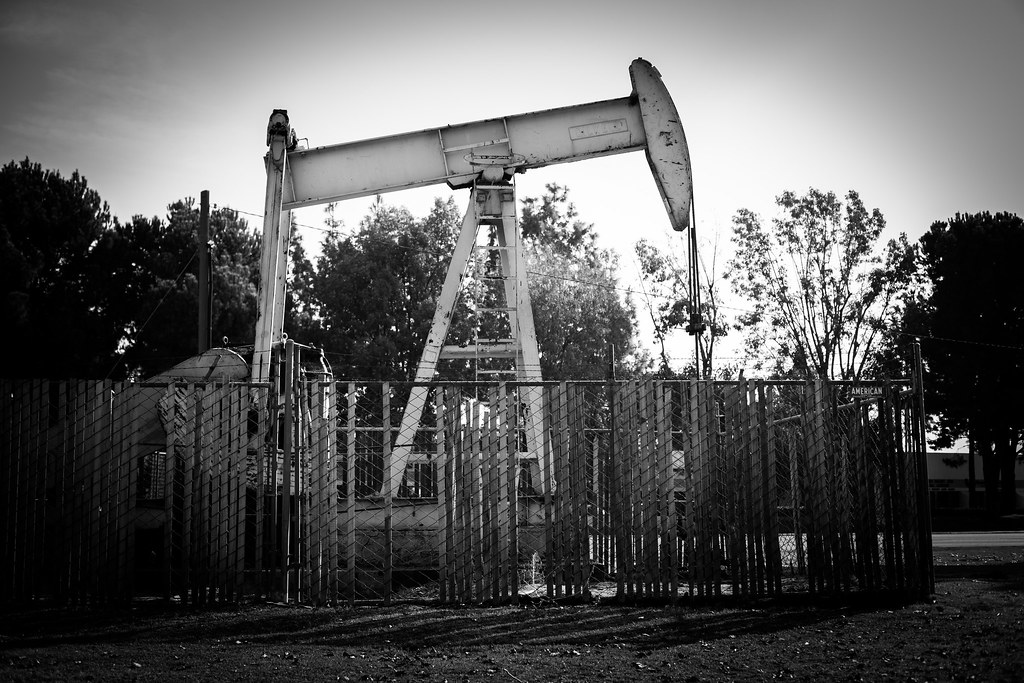 Oil Pump In The Park staticantics Flickr