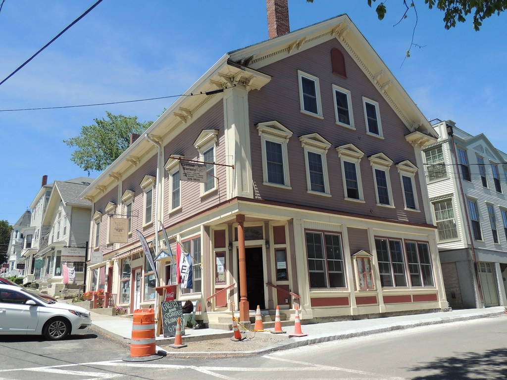 DSCN0595 Castine, ME Phyllis Flickr