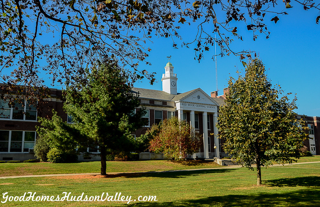 Red Hook, Dutchess County NY in the Town of Red Hook in Du… Flickr