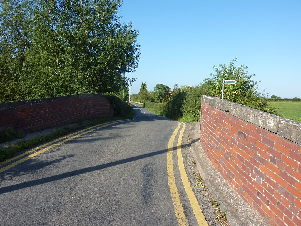 Stoke Pound Lane at Bridge 47. Stoke Pount Lane at Bridge … Flickr