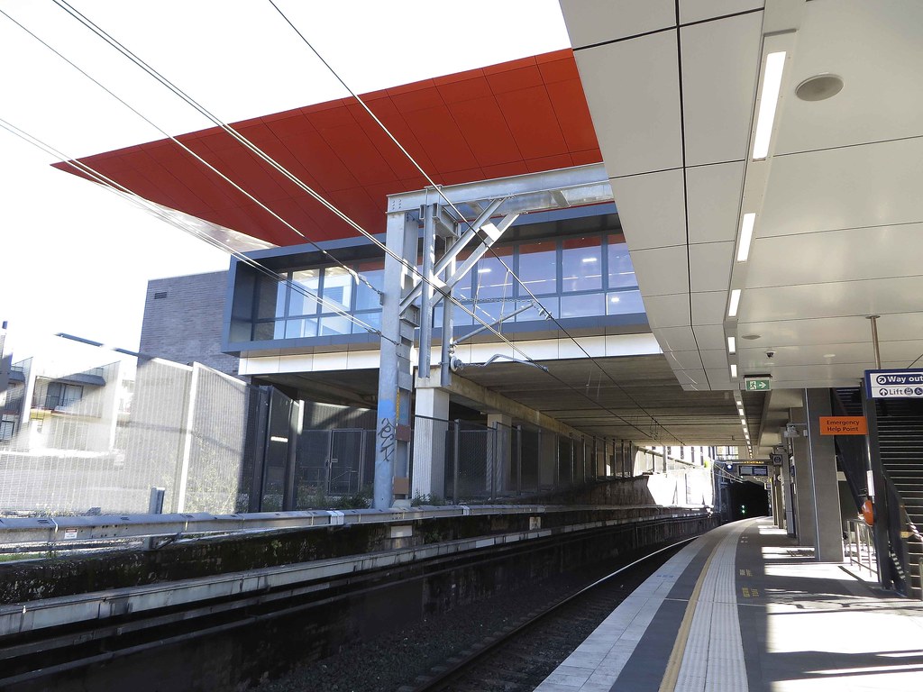Newtown Railway Station The new and improved Newtown Railw… Flickr