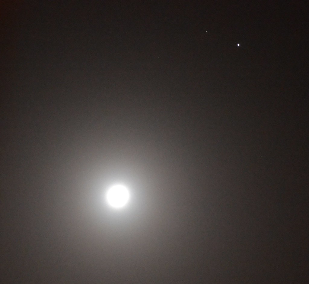 Moon+Jupiter(and some of Jupiters Moons) 19 Dec 2013 Flickr