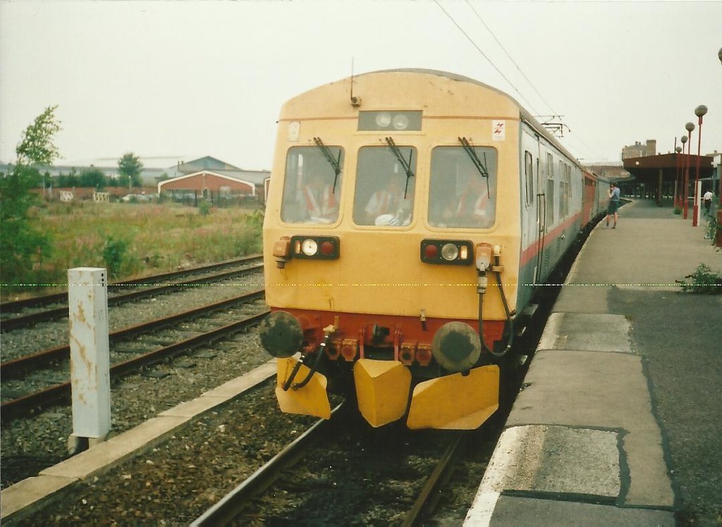 serco railtest working with railtrack York Station 1988 david