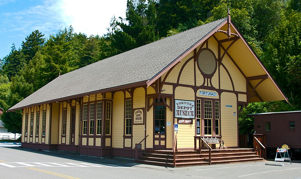 Fortuna, CA train station Built by the Eel River & Eureka … Flickr