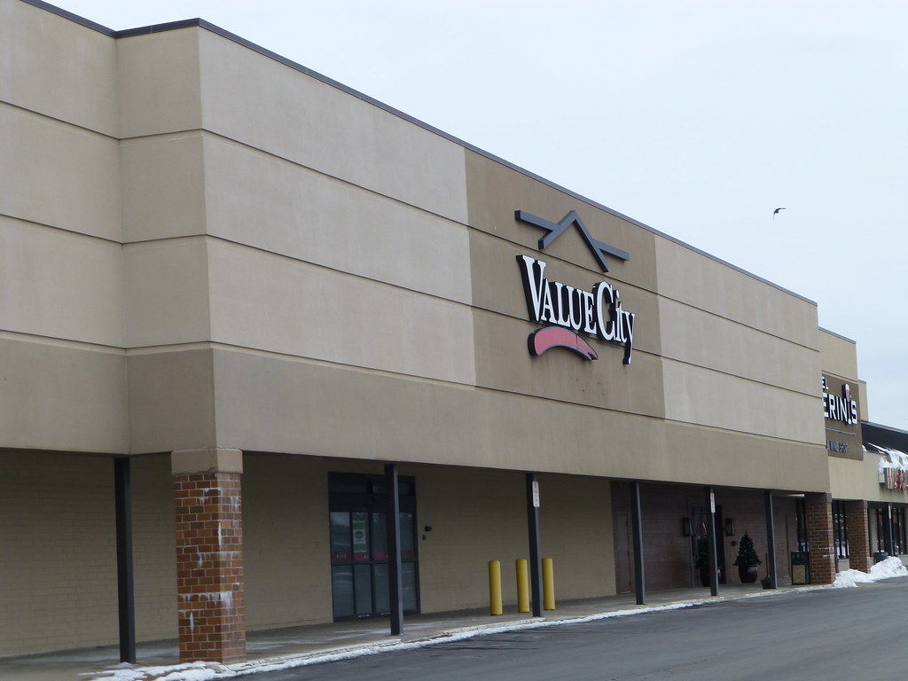 Former Value City in Boardman, Ohio This store is connecte… Flickr