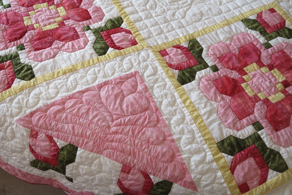 IMG_1156 Roses Quilt quilting detail. Machine pieced and h… Flickr