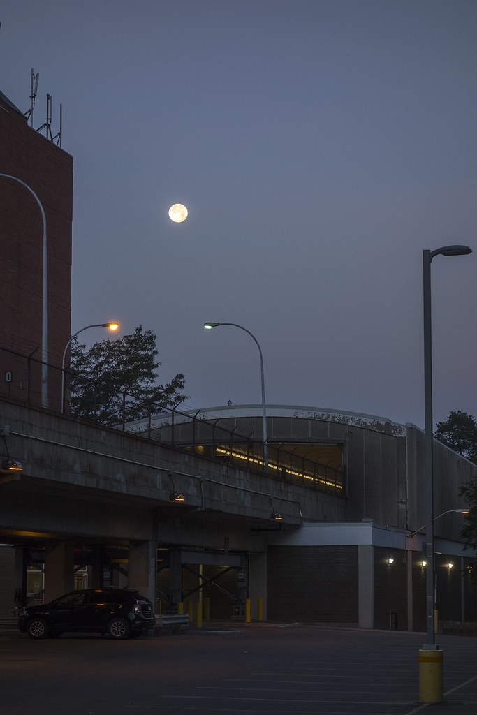 Subway entrance 6 am Keele Street Station, Indian Road ent… Flickr