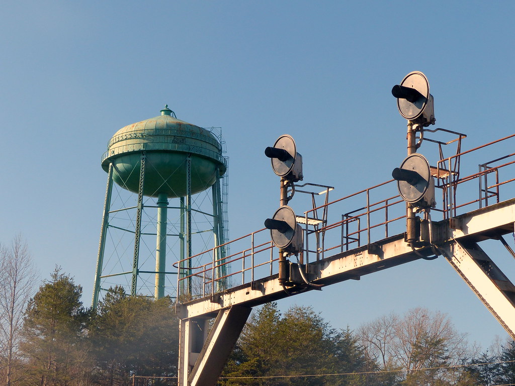 Searchlights Near Pine Knot, KY Ron Cornelius Flickr