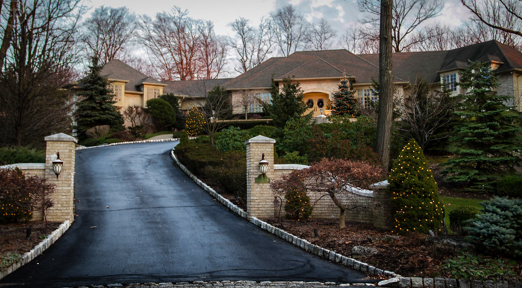 The Sopranos' Home 14 Aspen Drive www.cosmophotography.… Flickr