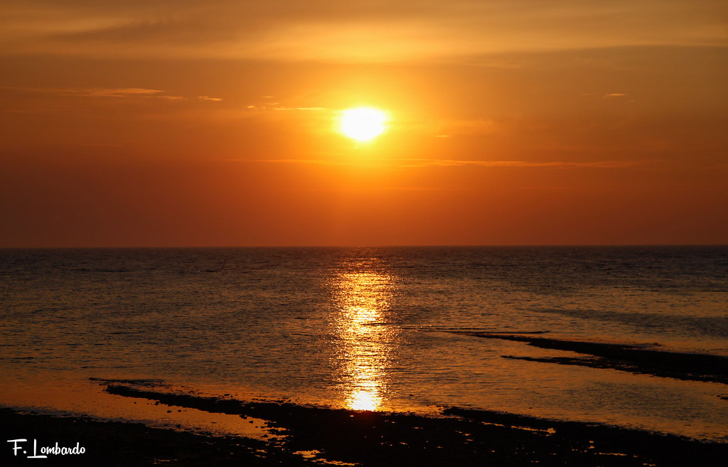 coucher de soleil sur l'Ile d'Oleron au bord de l