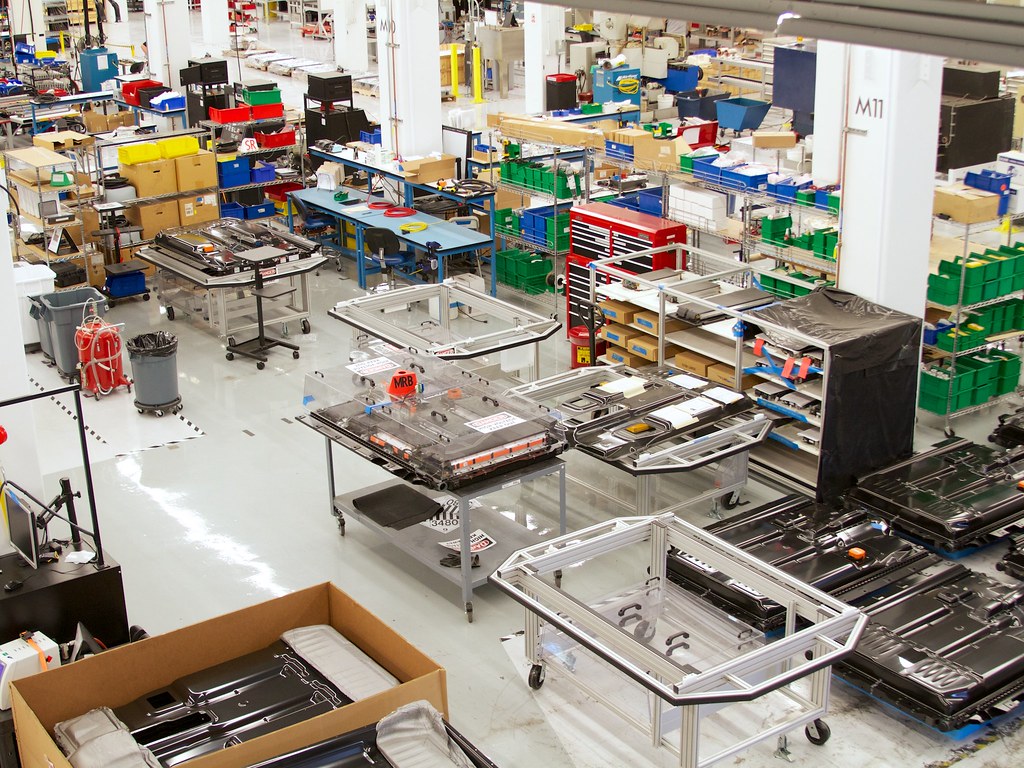 Tesla Visit 14 A visit to Tesla Motors headquarters, in Pa… Flickr