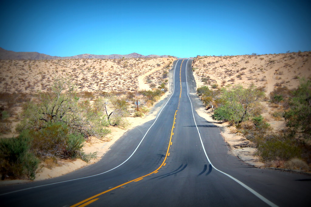 Road Trip Hwy 247 near Yucca Valley, California in the Moj… Flickr