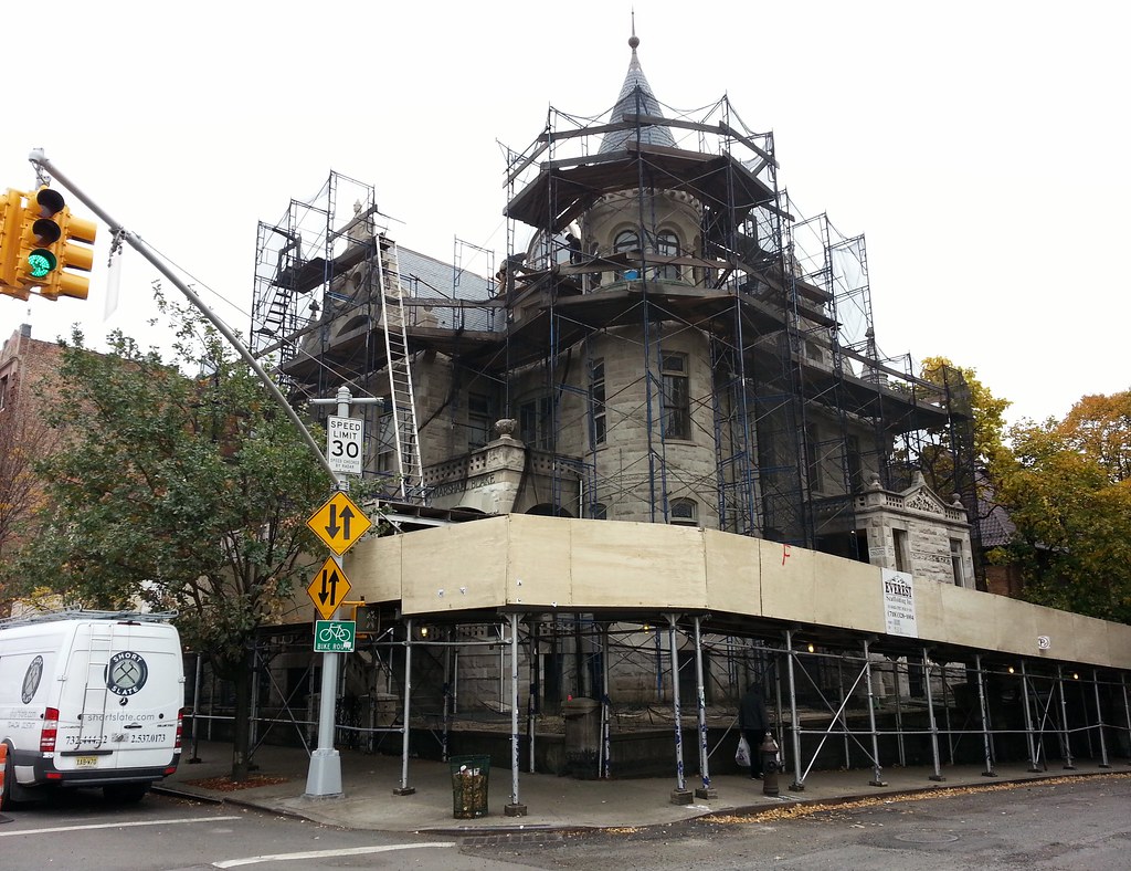 The circus house of Harlem Built for James A. Bailey (of B… Flickr