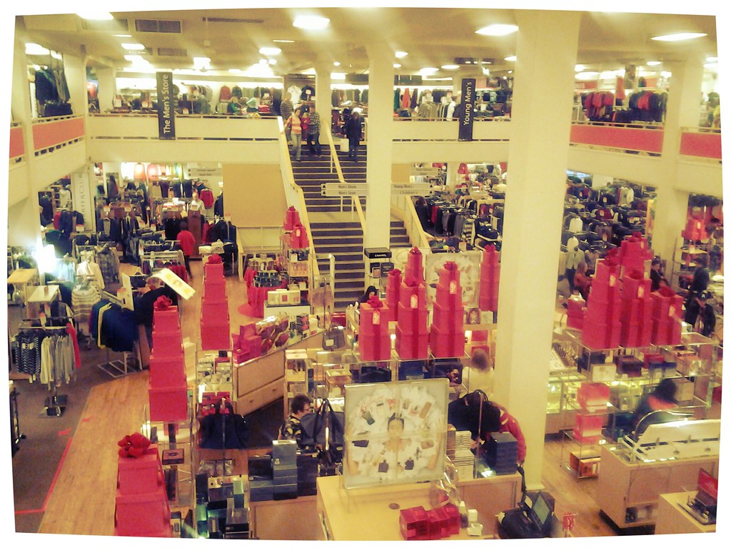 Macy's on Christmas Eve eve there's an old Macy's in do… Flickr
