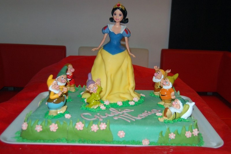 Torte Di Compleanno Per Bambini Torta Biancaneve Caffesargenti Flickr