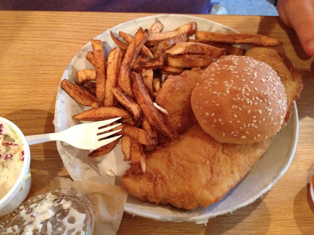 Doug's Fish Fry, Skaneateles, NY we lucked out as we went … Flickr