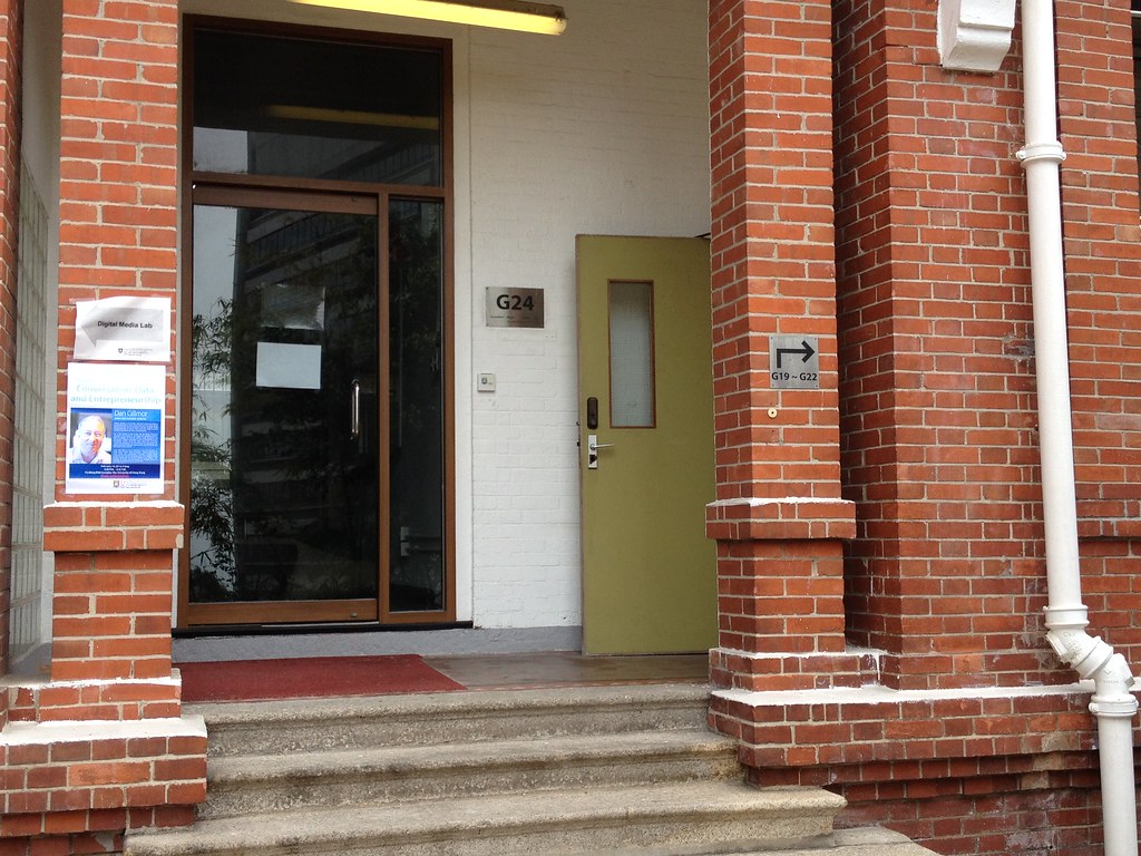 JMSC from Bonham Road (East Gate) Flickr