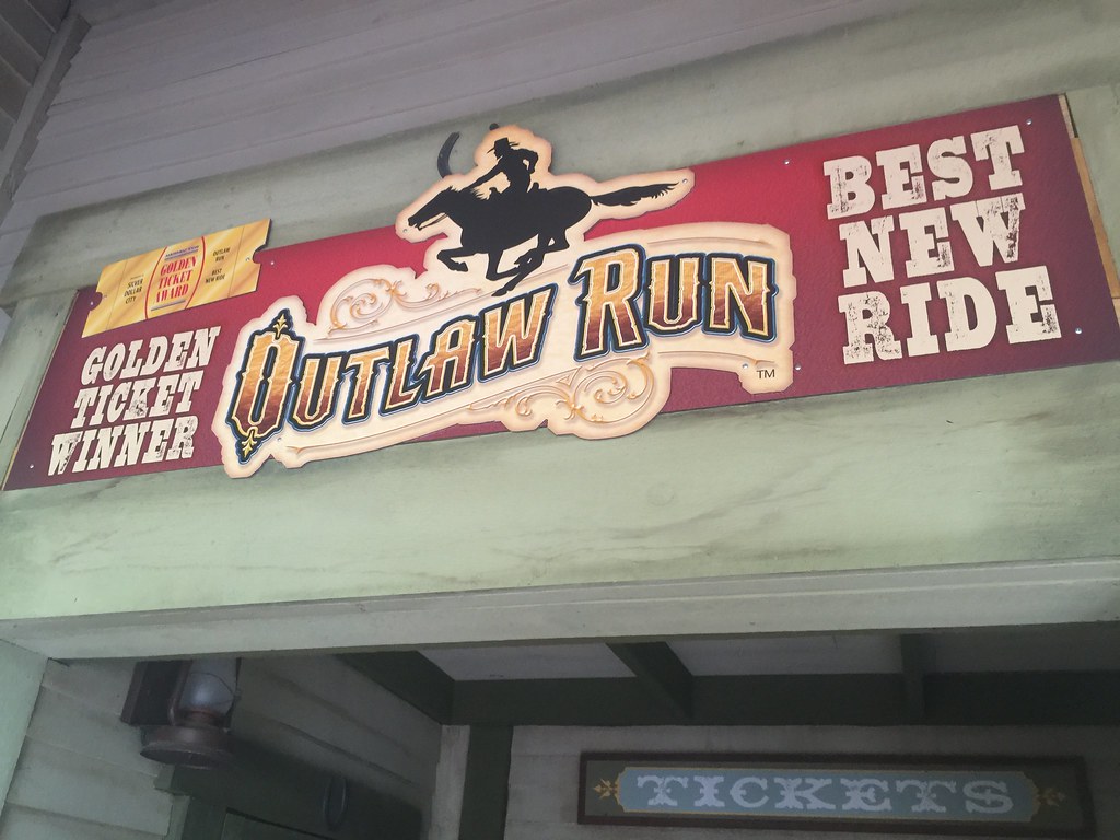 Outlaw Run, Golden Ticket, Silver Dollar City Martin Lewison Flickr