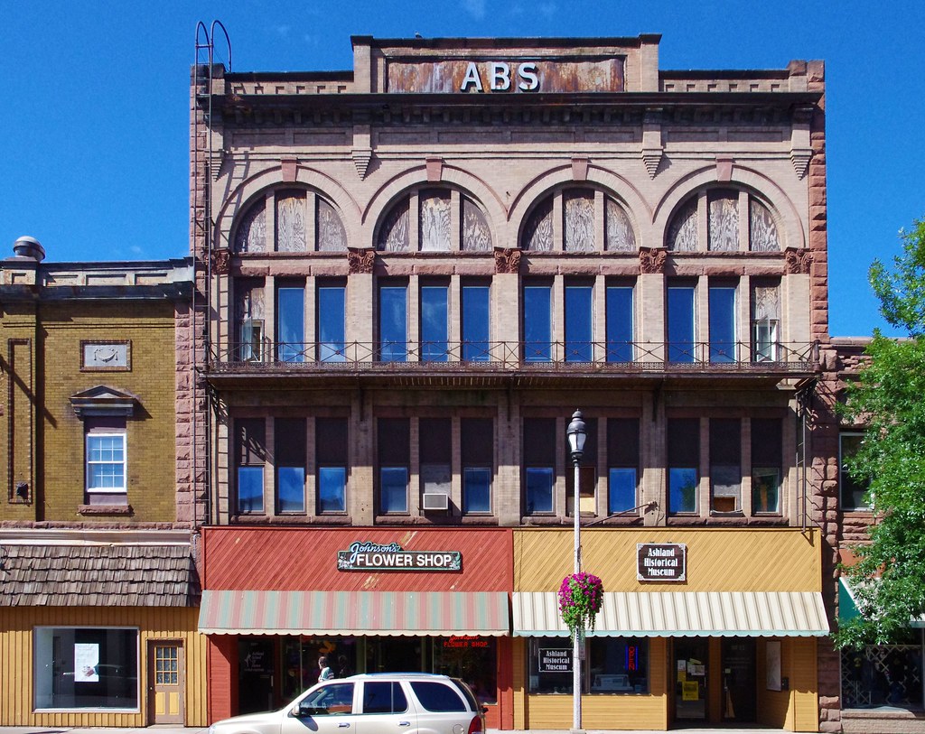 Johnson's Flower Shop and Ashland Historical Museum, Ashla… Flickr