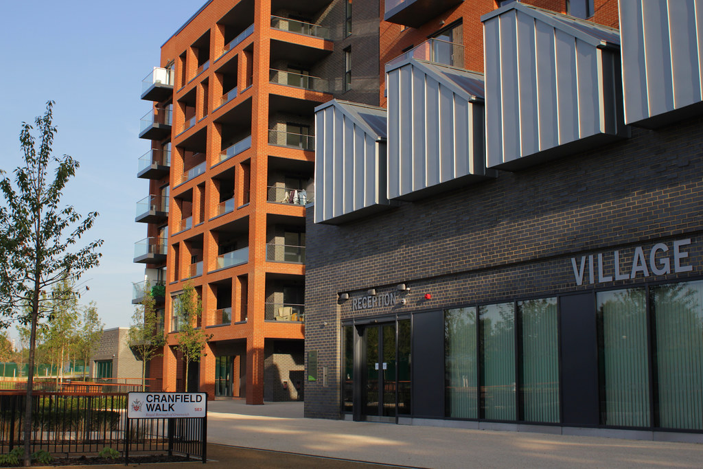 Halton Court Kidbrooke Village, London The Kidbrooke Vil… Flickr