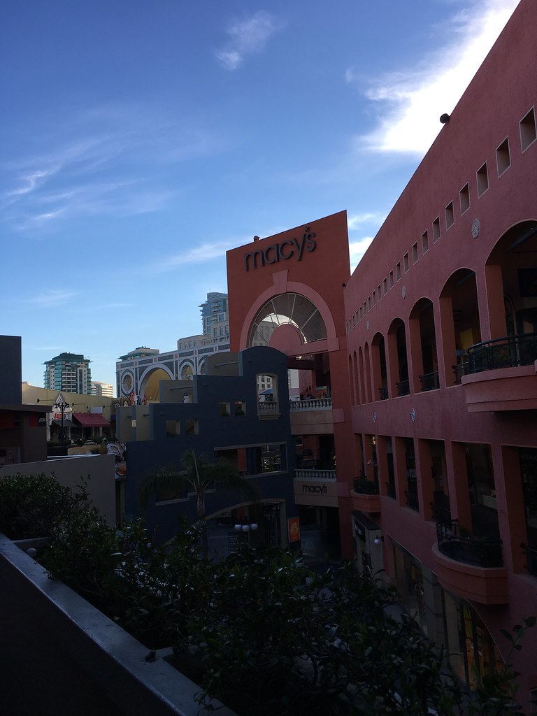 Horton Plaza The struggling outdoor mall was on the declin… Flickr