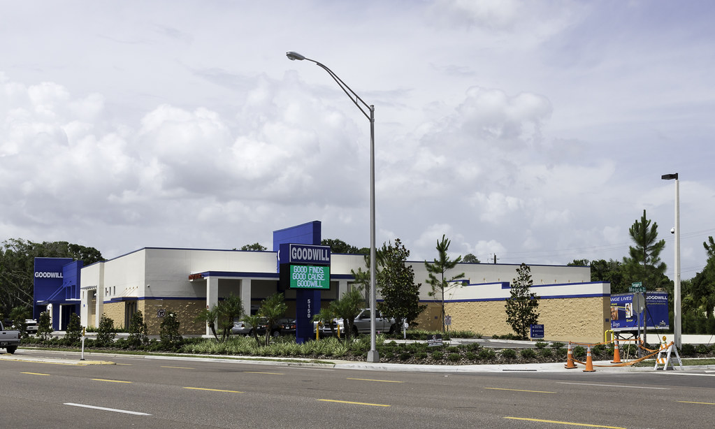 Goodwill New Goodwill Store on the North Trail in Sarasota… Flickr