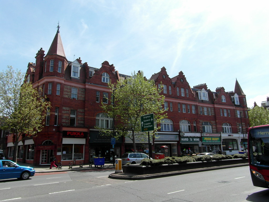 Streatham Hill Streatham Hill, Streatham. Terrace with sho… Flickr