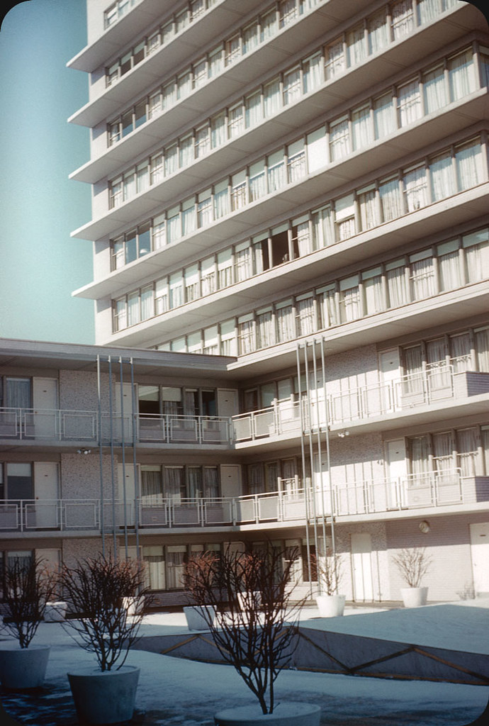 Lake Tower Motel Chicago, 1959 The motel opened the same… Flickr