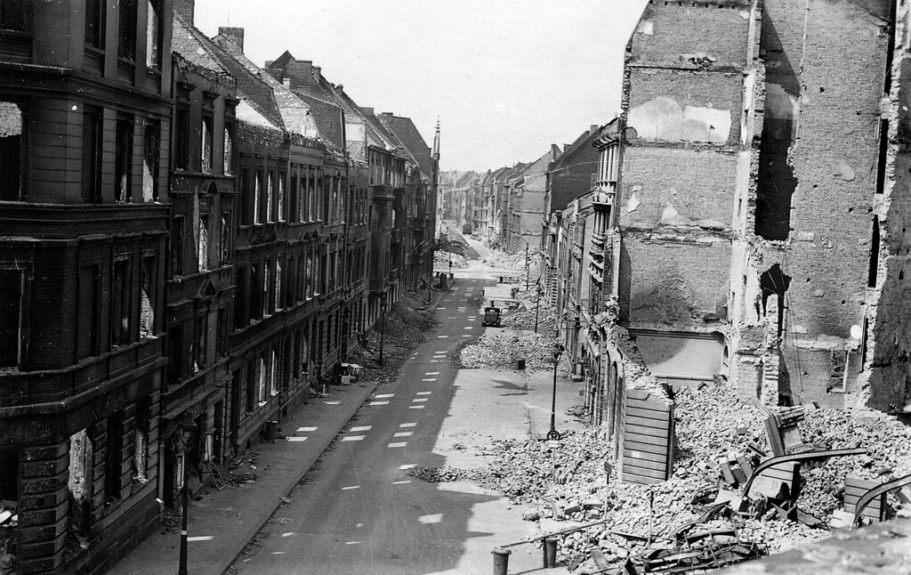 Düsseldorf WW2 AdlerStraße 1112.6.43 AdlerStraße Flickr