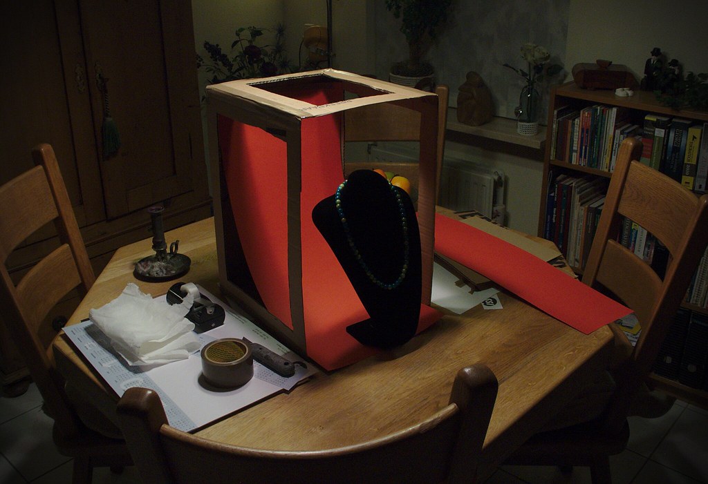 Product Photography Cheap DIY Light Tent I was helping my… Flickr