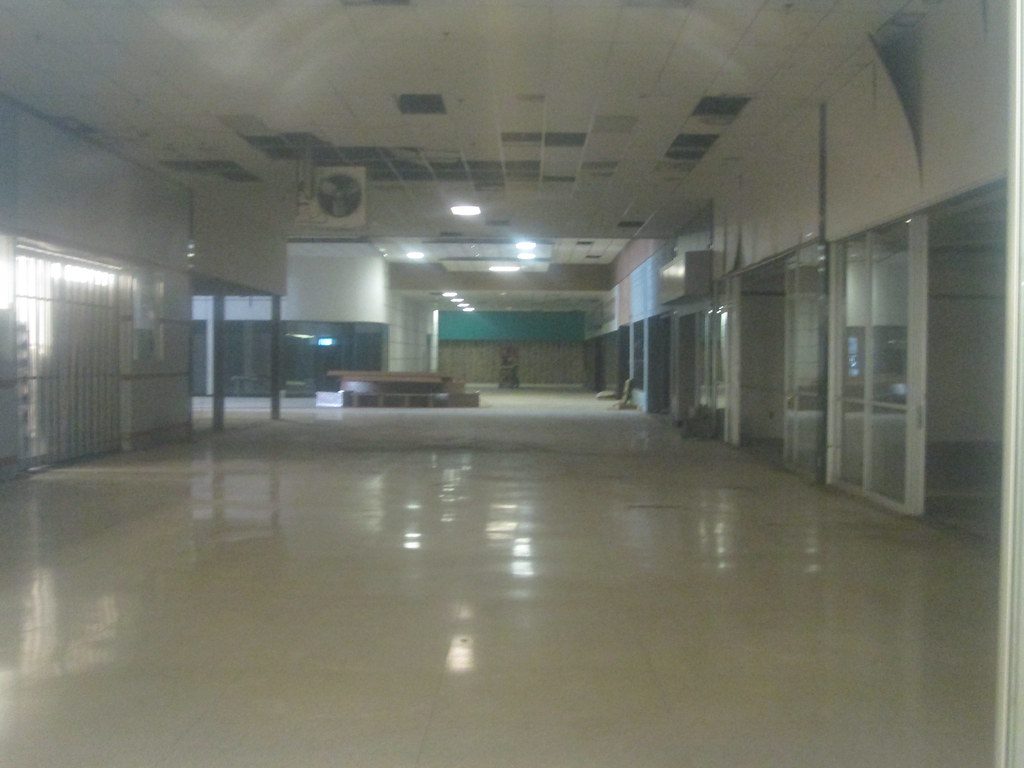 Former Bradford Mall As viewed from Big Lots. The green wo… Flickr
