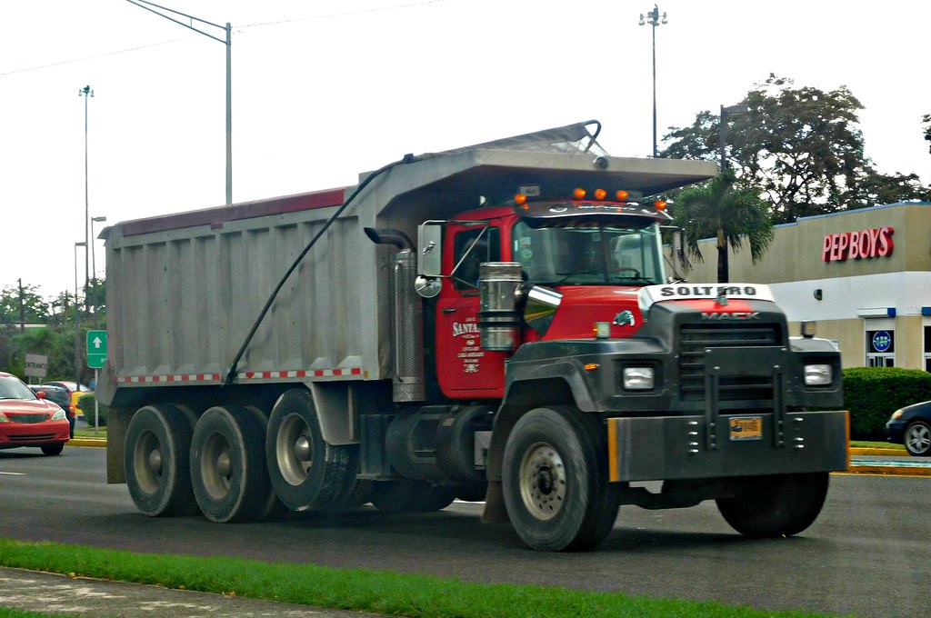 MACK DUMP TRUCK ROAD TRUCKS PUERTO RICO Flickr
