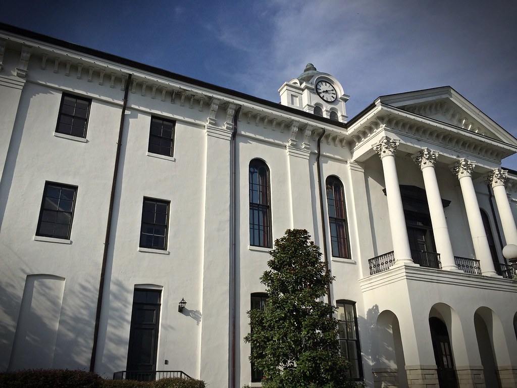 Oxford Courthouse Suzanne Hight Flickr