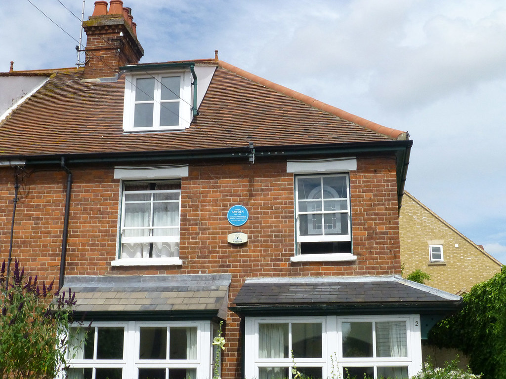 2 Park Lane, Saffron Walden, Essex The plaque on the wall … Flickr