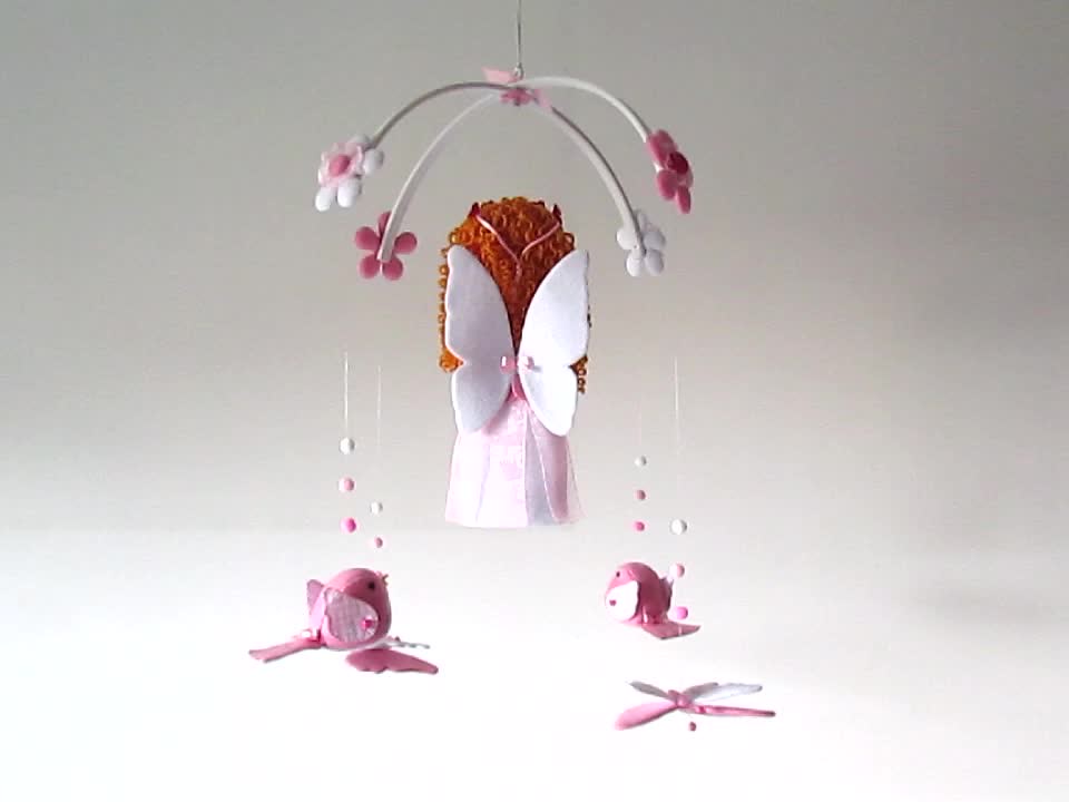 Crib Mobile (Fairy theme) Mobile de berço com o tema "Fada… Flickr