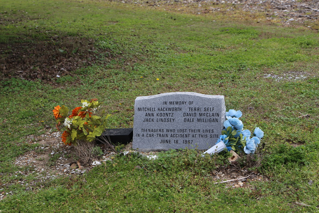 Newark Arkansas, Roadside Memorial, Independence County AR… Flickr