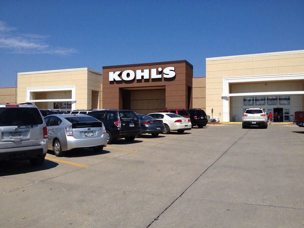 Car Dealerships On University Ave Des Moines Iowa Classic Car Walls