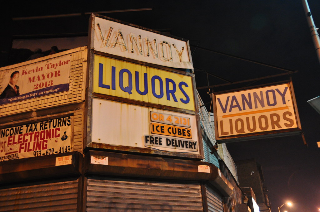 2013_11_Vannoy Liquors_East Orange, NJ Inner city NJ at it… Flickr