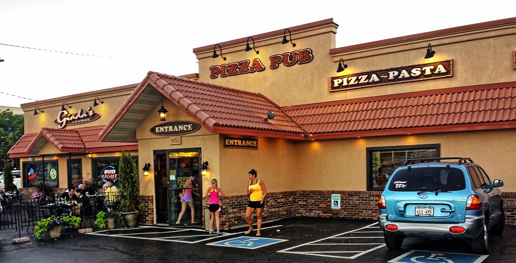 Pizza Pub Wisconsin Dells WI Kevin Stewart Flickr