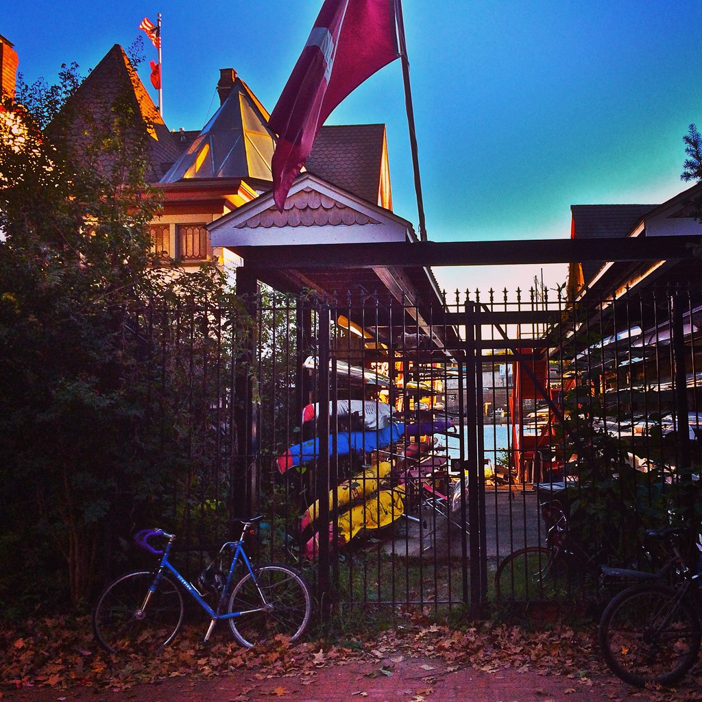 Schuylkill River. Philadelphia Vesper Boat House www.arts… Flickr