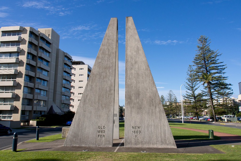 NSWQueensland border, Boundary Street Border marker on Bo… Flickr