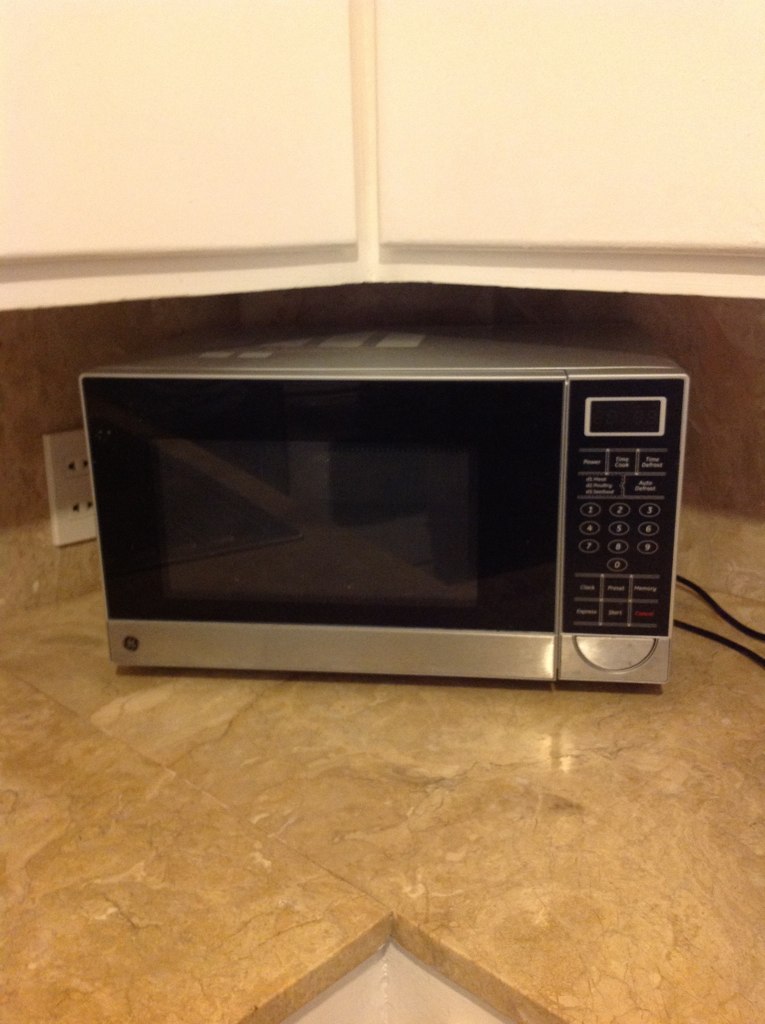 Microwave Php2500 Brand new microwave, hardly used. Volts,… Tina