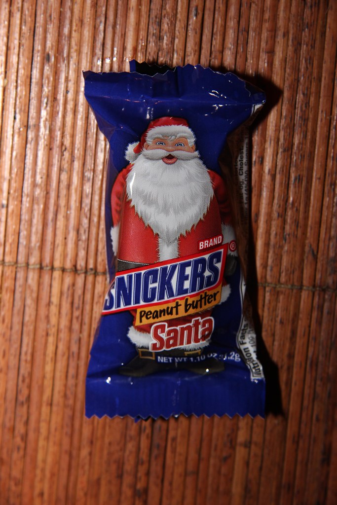 Snickers Peanut Butter Santa | Christmas candy! | Like_the_Grand_Canyon