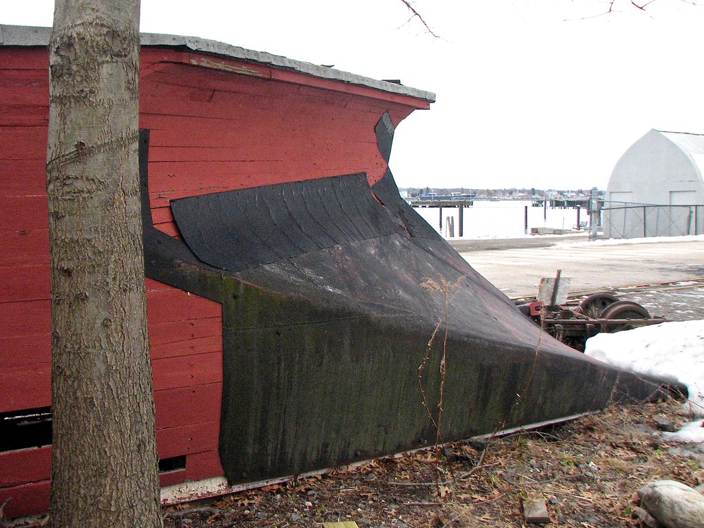 Maine Narrow Gauge Railroad wooden snowplow? cowtosser?… Flickr