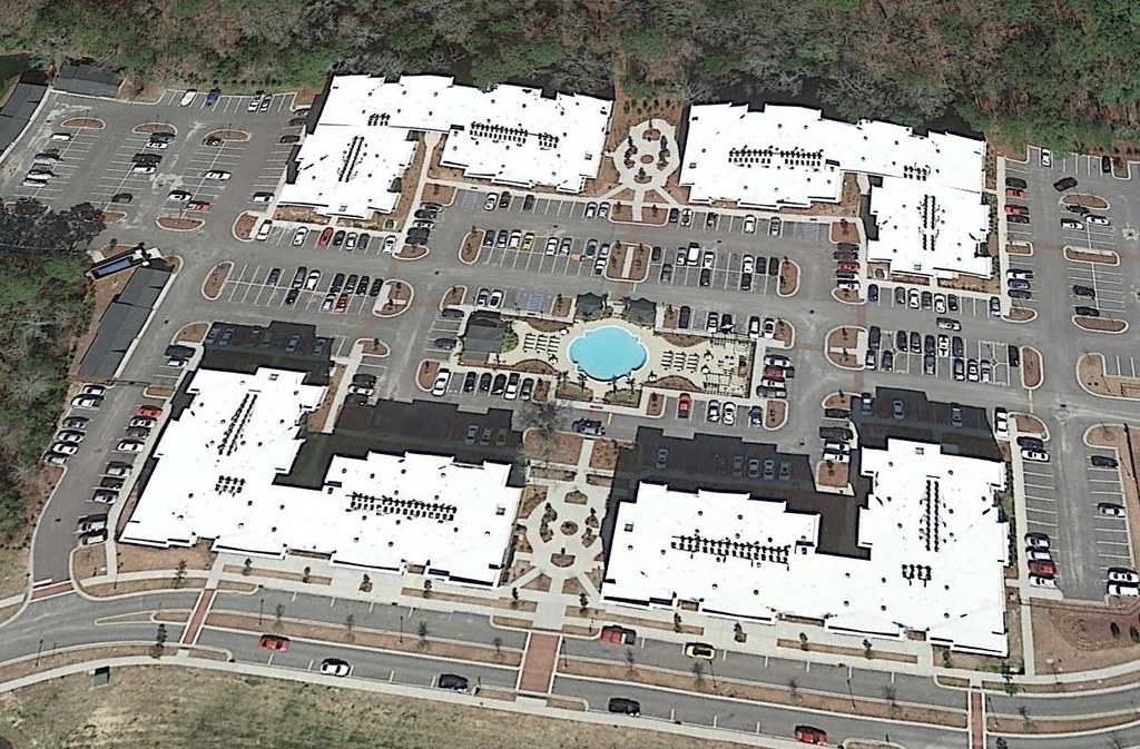 Gregorie Ferry Landing Apartments Alternative Roofing Flickr