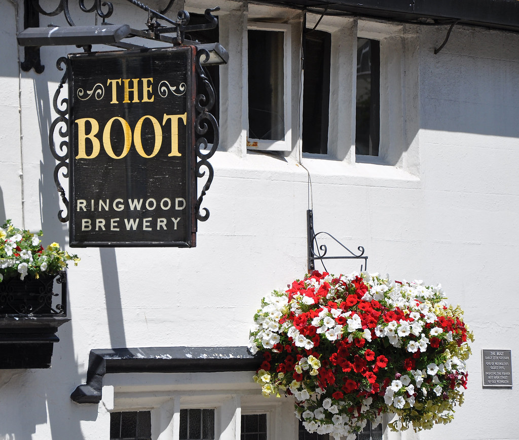 'The Boot' The Boot Public House, Weymouth, Dorset. A high… Flickr