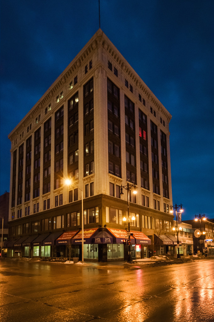 Boyd Building Portage Avenue, Winnipeg, Manitoba. Bryan Scott Flickr