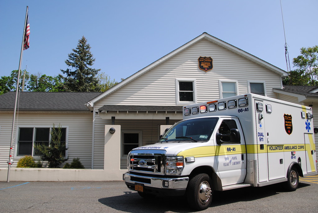 Larchmont Volunteer Ambulance Corps (LVAC) 2013 Ford/Lifel… Flickr