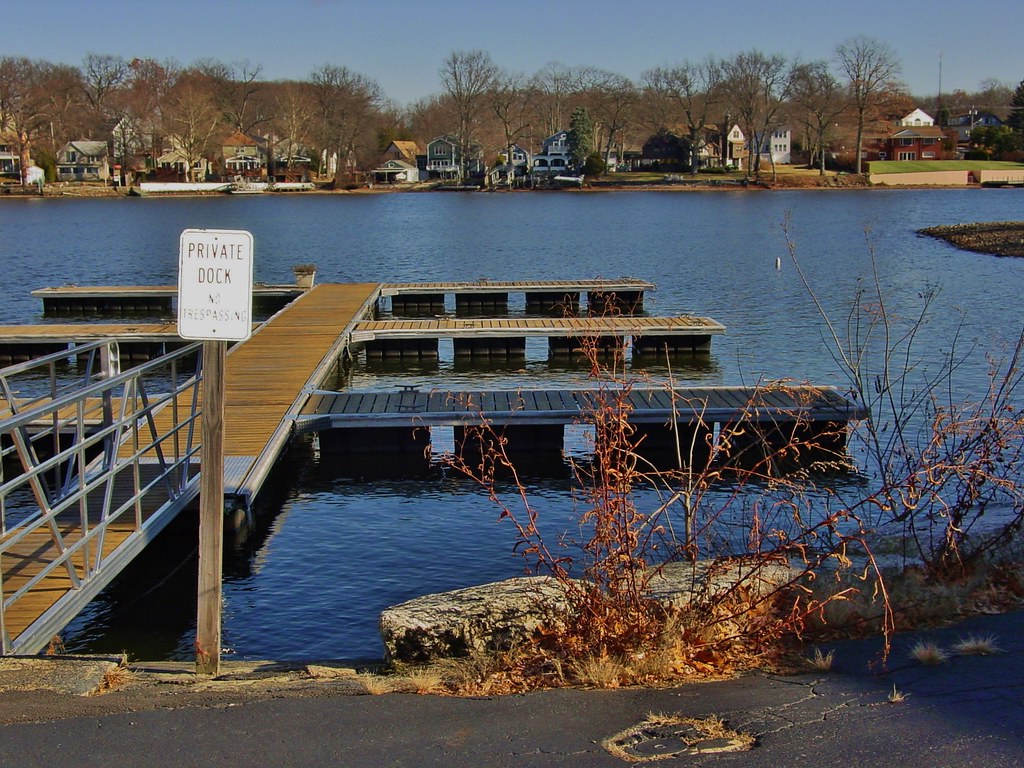 Private Dock Lake Quinsigamond, Worcester, MA Bill Dussault Flickr